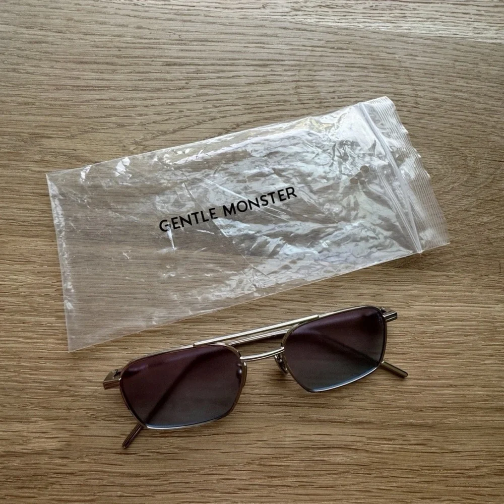 Gentle Monster Sunglasses M01 Womens